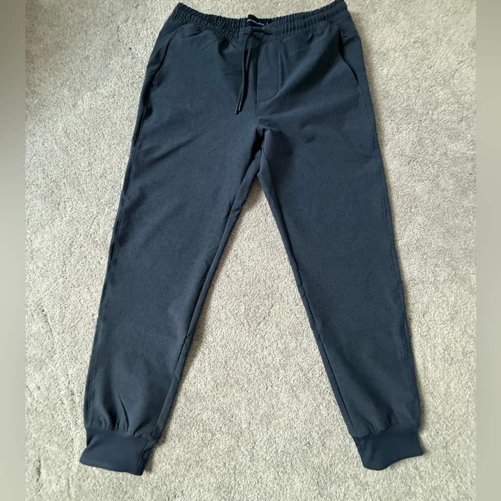 Abercrombie and Fitch Travel Joggers